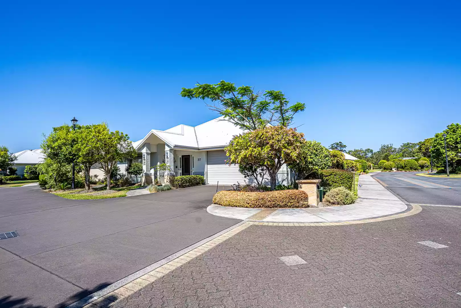 Degas by Palm Lake Resort Tea Gardens