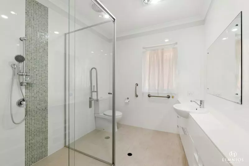 NOW UNDER OFFER. Bushland and the Beach - you have the best of both!