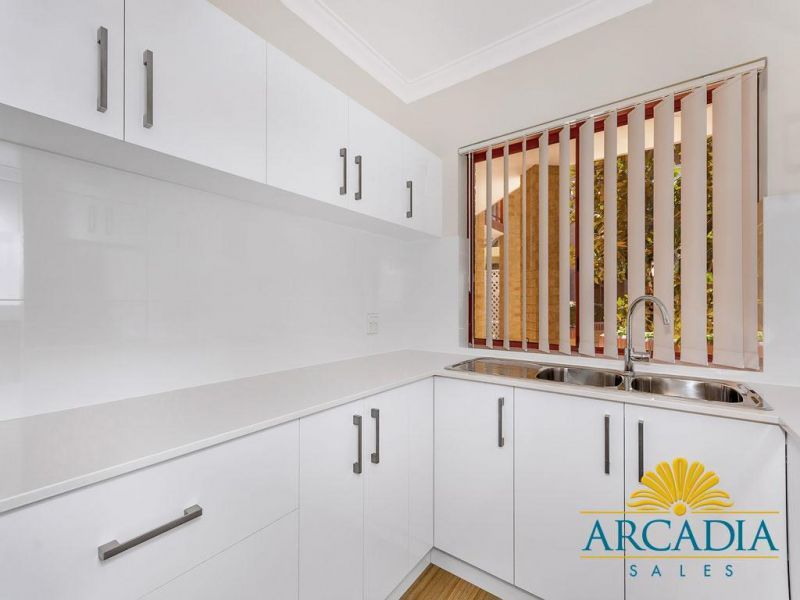 ARCADIA WATERS BICTON - Ground Floor Stunner