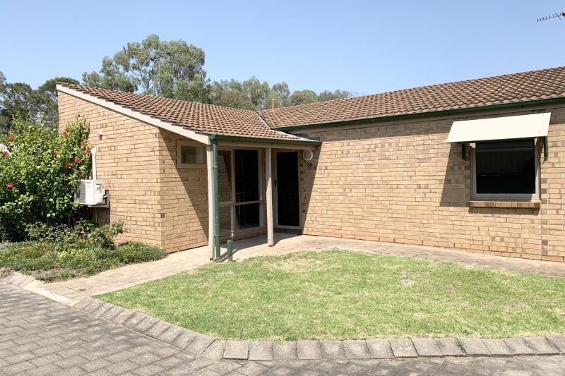 Newly renovated 1 bedroom home located in the Ridgehaven Rise Retirement Village - *Please meet at Admin Office for Open Inspections*