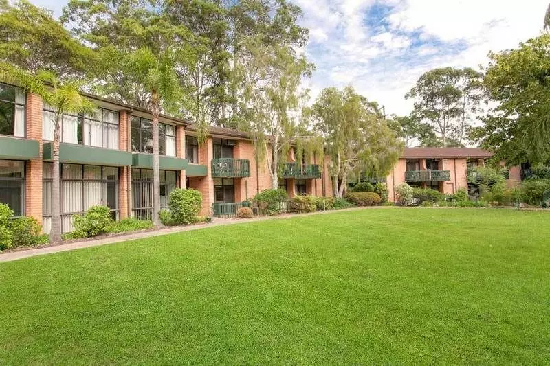 Beautifully renovated 1 bedroom  ground floor apartment close to the main clubhouse with large courtyard.