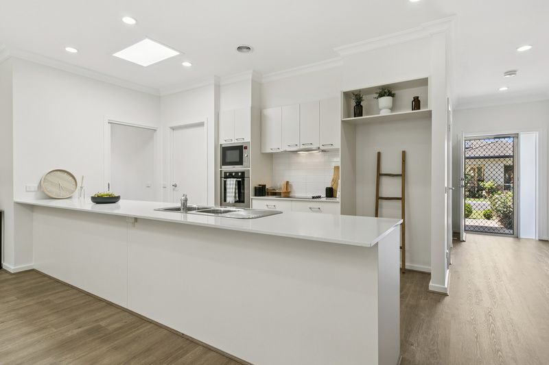 Bright Open Living, Court Location