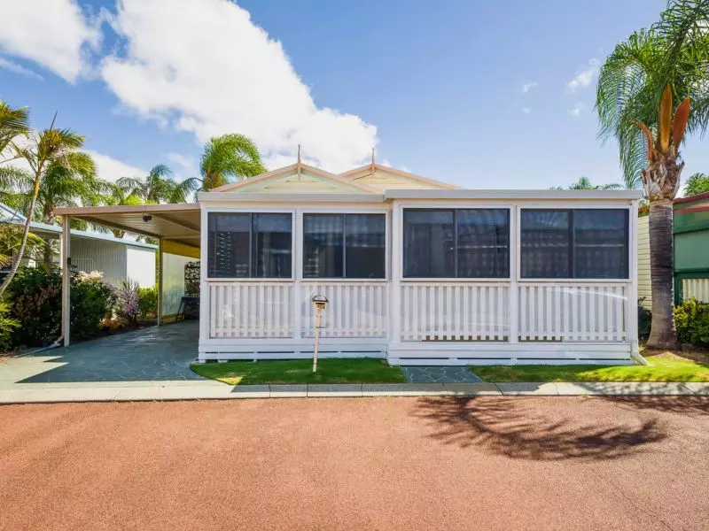 Riverside Gardens Estate Site 203