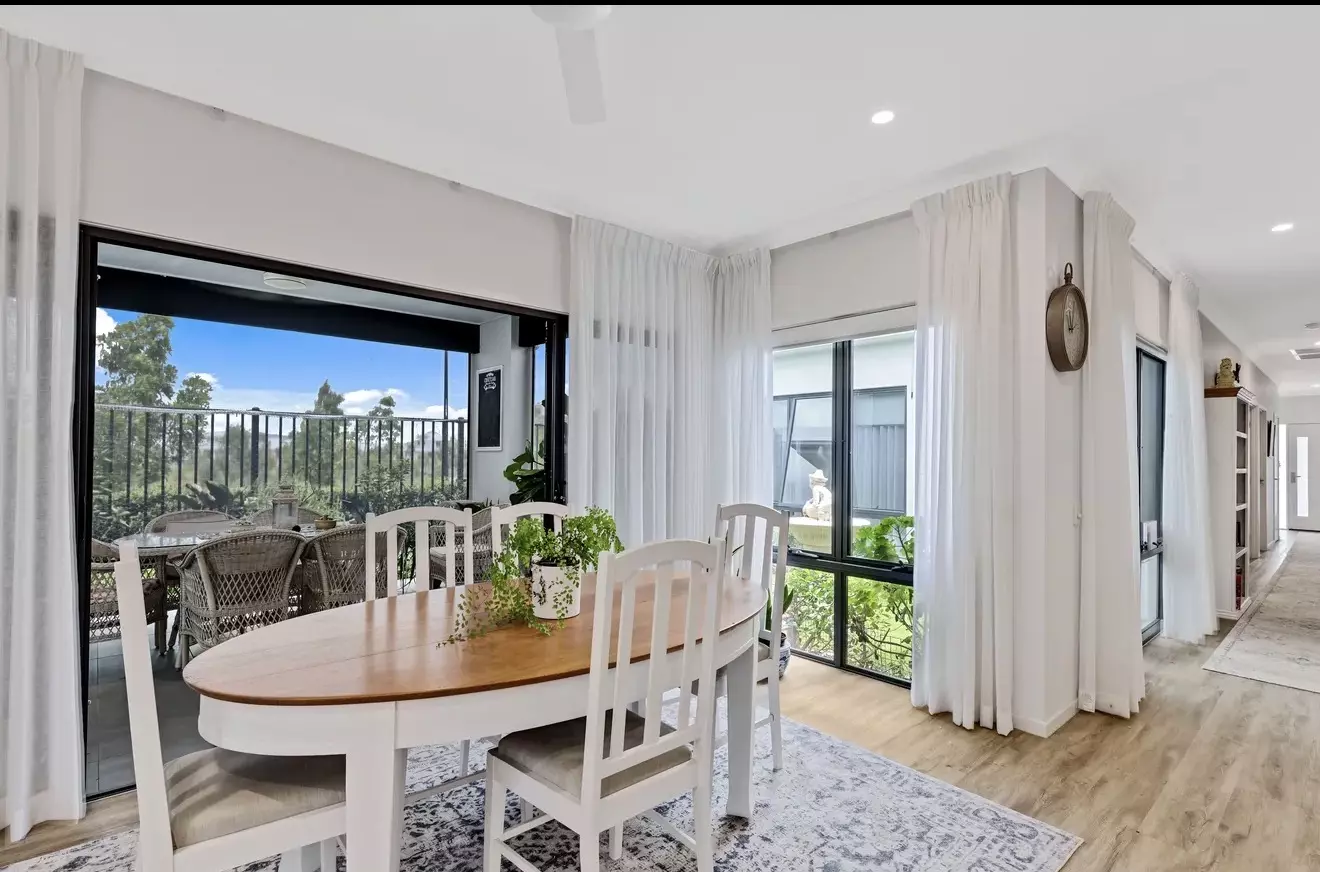Halcyon Nirimba Luxury Lifestyle Resort - home 193  "Whitehaven"