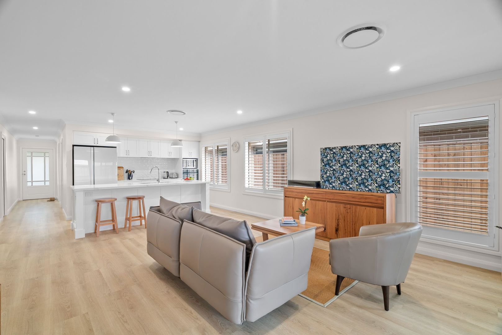 Pristine Hamptons Living - Move Straight In & Enjoy