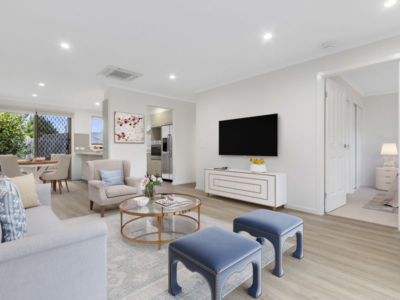 A Fresh Start - Updated Unit, Garden Outlook