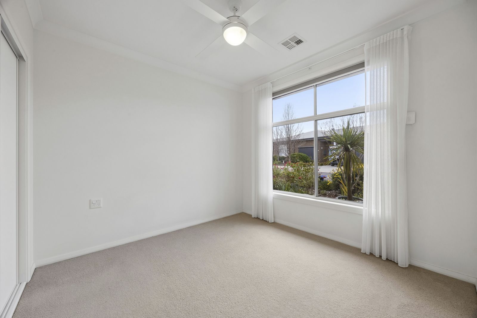 Spacious Living with Alfresco Appeal