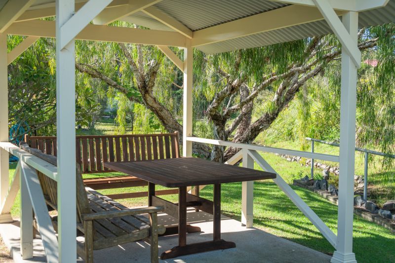 South facing Refurbished Apartment with Chef prepared Meals and Apartment Cleaning included