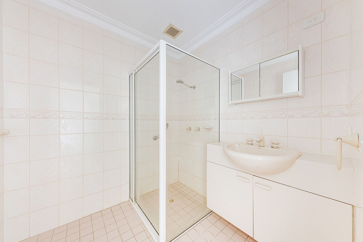 Large One-Bedder
