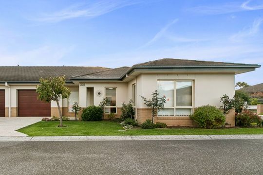 Open-Plan Living with a North-Facing Aspect