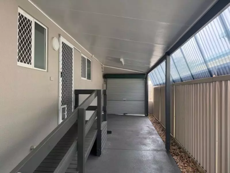 Luxurious Home with Abundant Features!