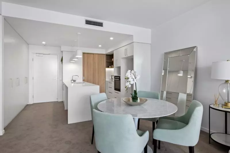 Luxury Top-Floor Living in Central Maroochydore