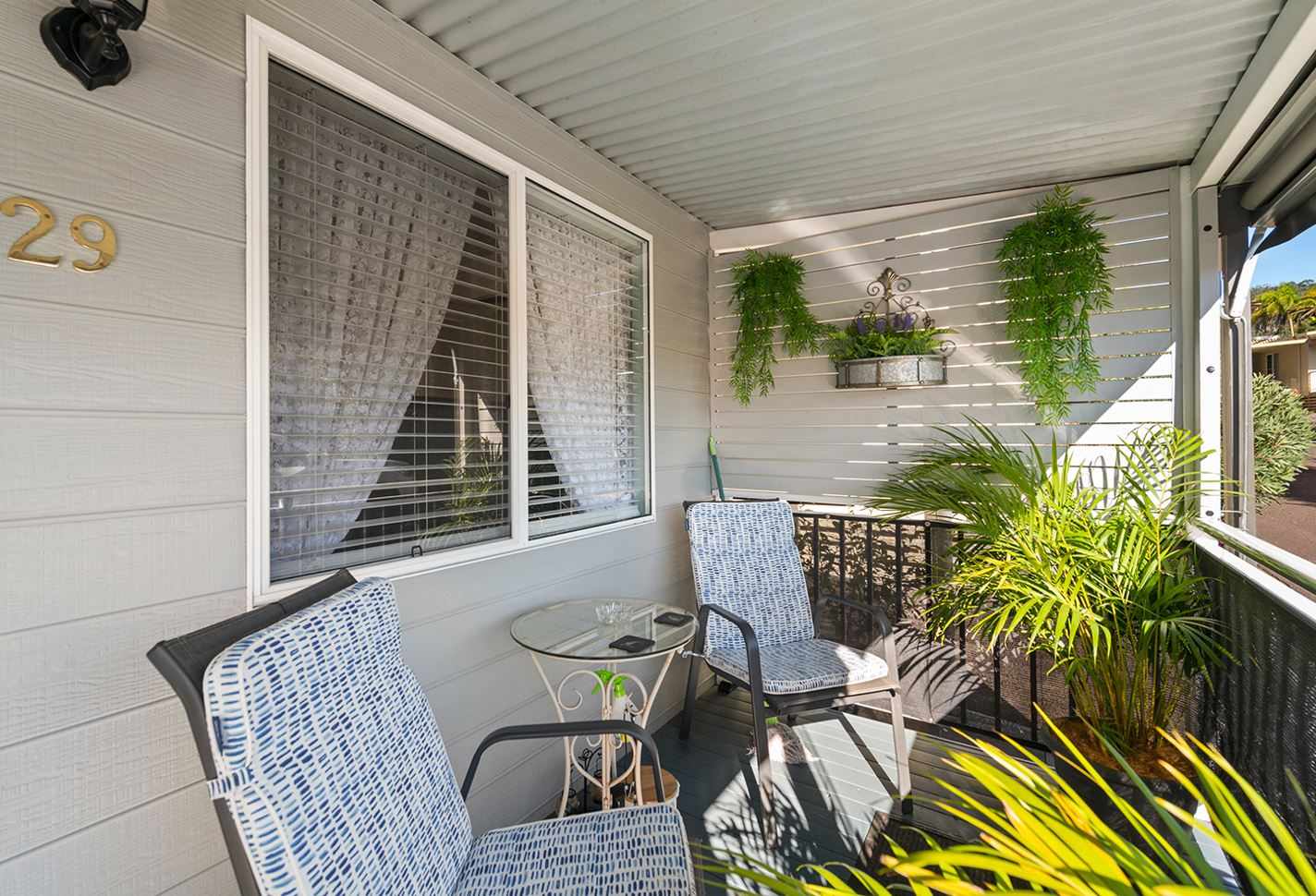 Perfect Presentation - Gorgeous rear garden with park like view - Air Conditioned