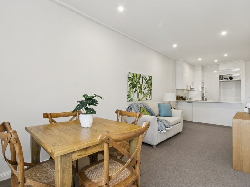 Bright, East-Facing Apartment with Terrace and Modern Kitchen