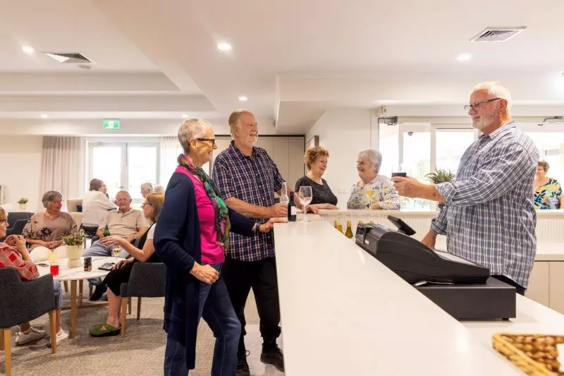 Free-standing two-bedroom villa with a study in a quiet court