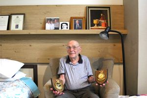 A unique Remembrance Day for Moreton Shores centenarian