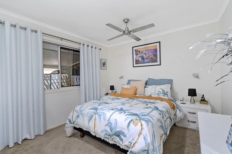 Stunning, spacious two bedroom villa with solar water and electricity!