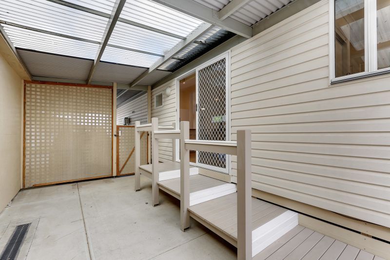 2 bedroom home in pet friendly community