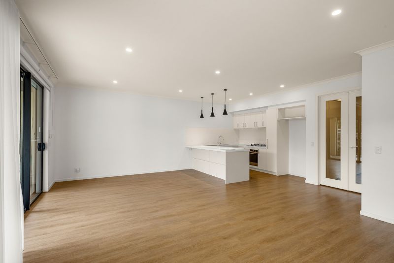 Beautiful 2 Bedroom Villa - perfect location