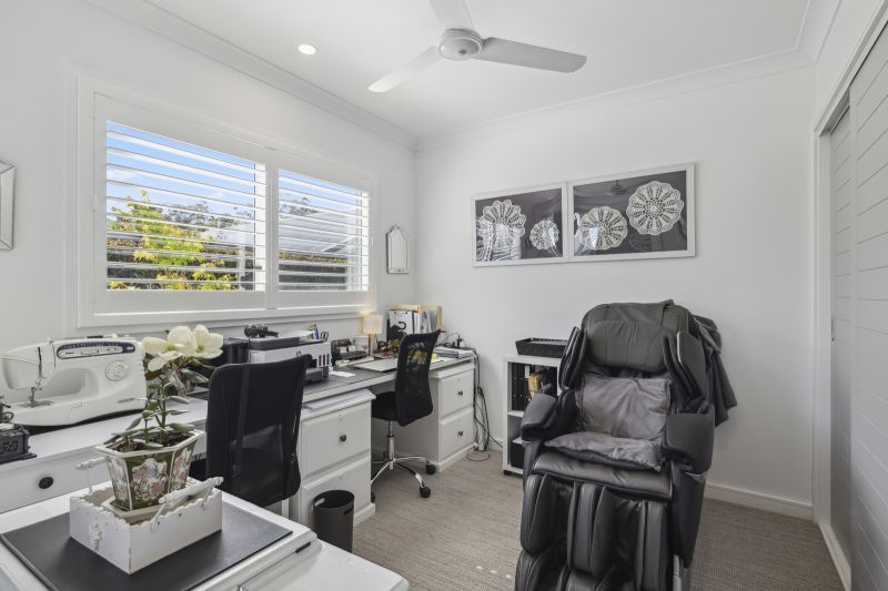 Elegant 3 Bedroom Home - Spacious and Bright!