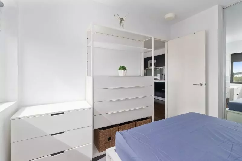 Luxurious Urban Living in Central Location!