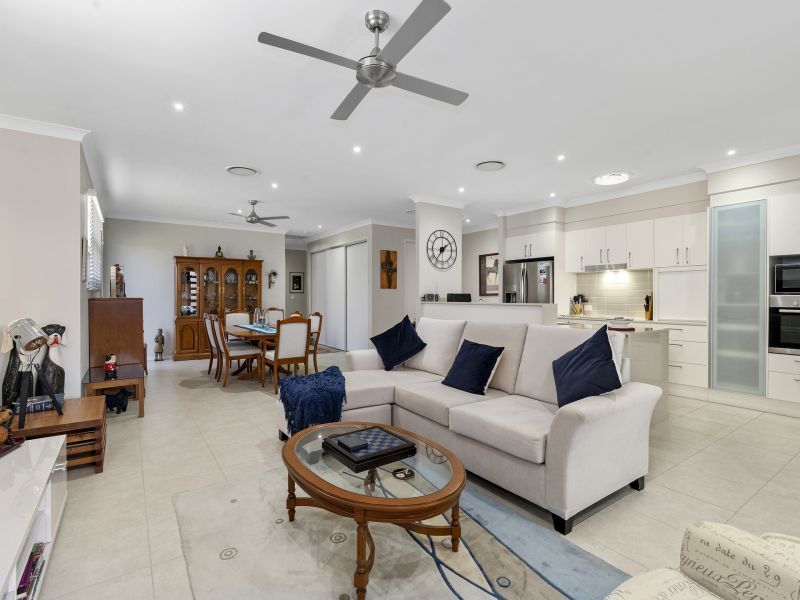 Modern Lowset Boasting a Northern Aspect