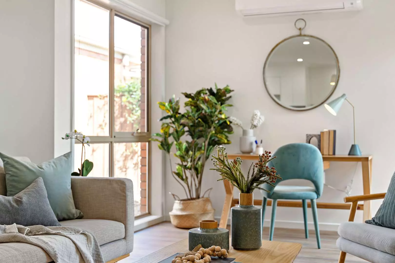 Elegant and Classy, This Spacious Unit is a Stunner!