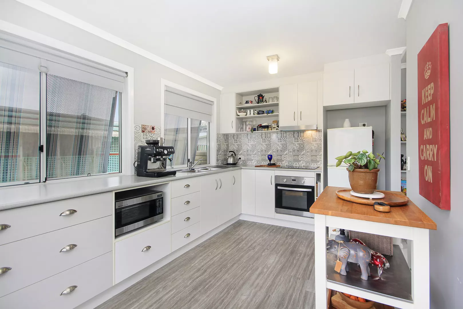 The Palms Village - Over 50's Pet Friendly Lifestyle Village