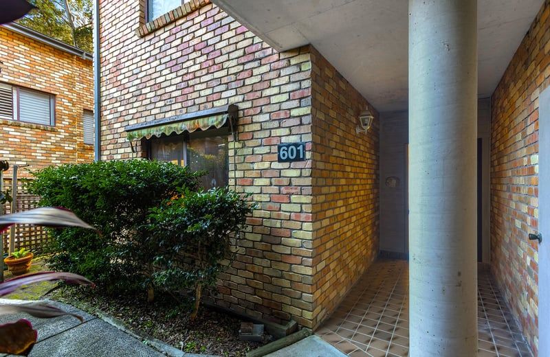Ground Floor Unit with Rainforest Views and Private Courtyard