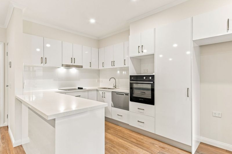 Stylish, Renovated 2-Bedroom Villa