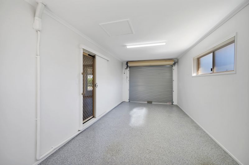 Stand alone villa, ready now!