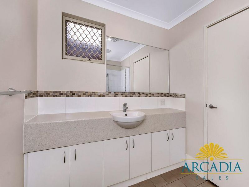 ARCADIA WATERS MANDURAH - Light & Bright, Carol 02 Design