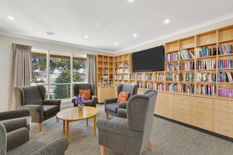 Two bed home with multiple living options