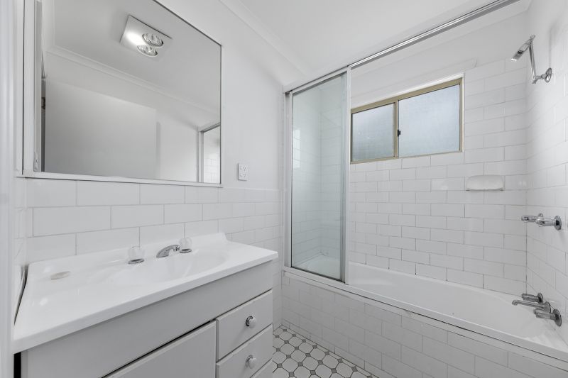 Two Bedroom Home - Fresh Modern Kitchen!