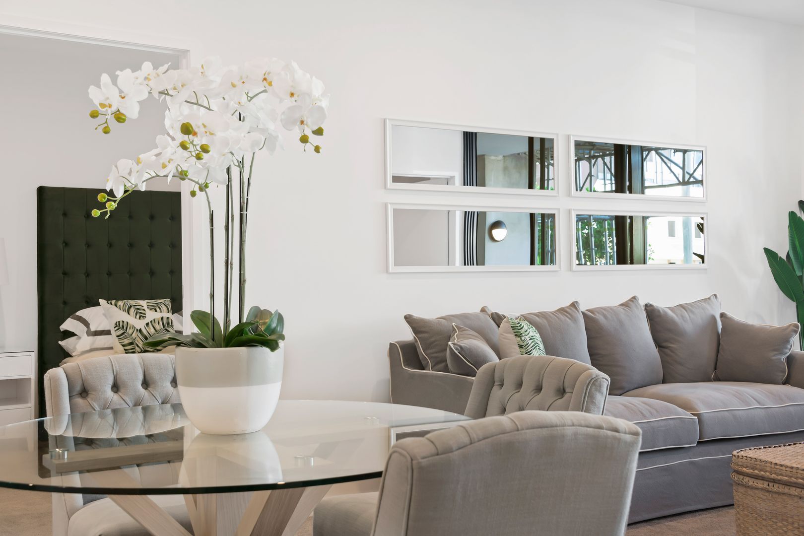 Your Dream Retirement Home Awaits – Large Apartment, Prime Location!