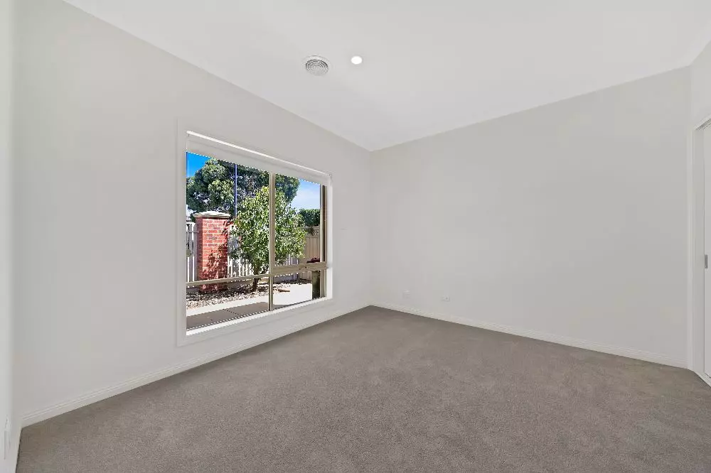 12/250 Thames Blvd, Tarneit Skies Village, Tarneit, VIC 3029