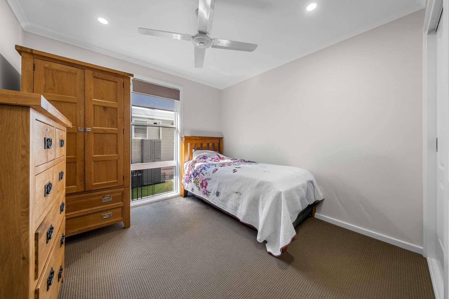 Warm & Inviting Living!