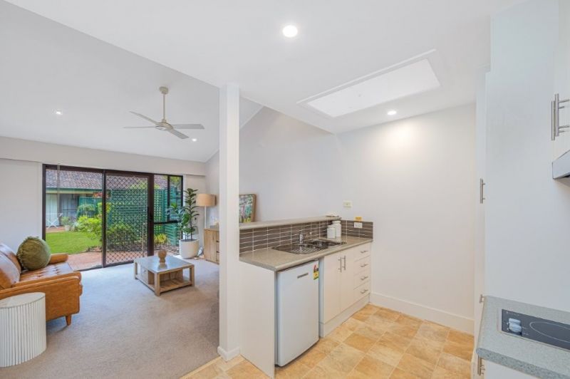 Sunny Apartment with Garden Patio