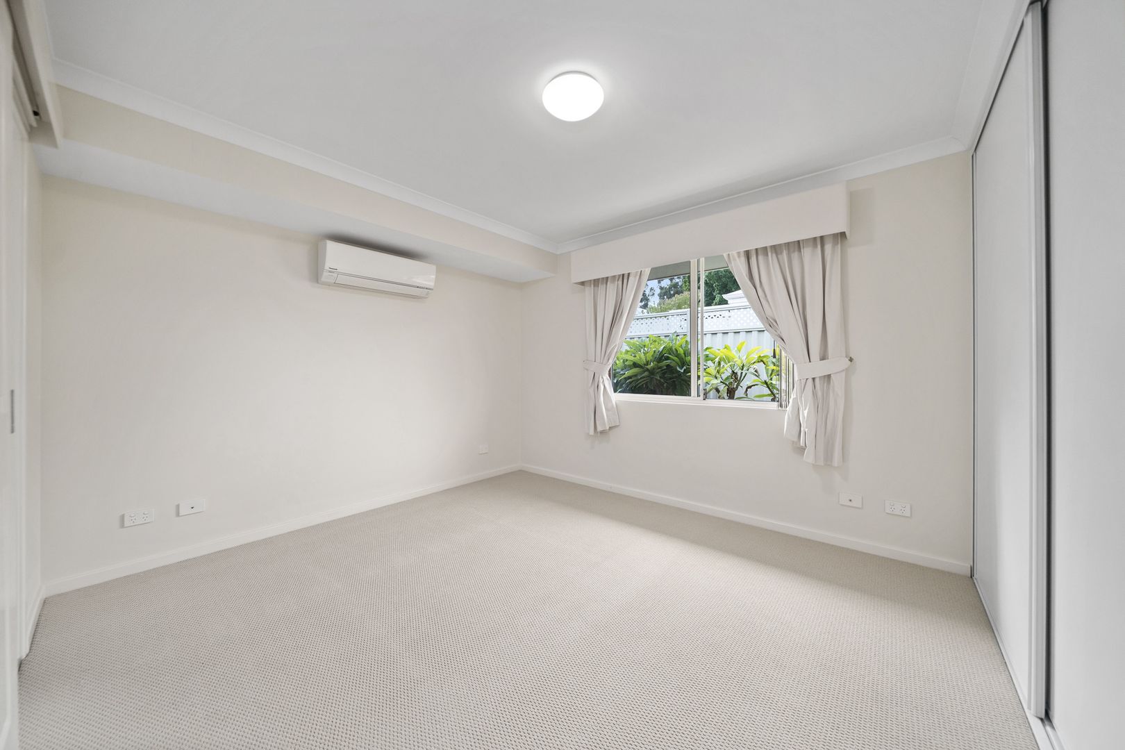 UNDER OFFER - Very Homely and Inviting Villa