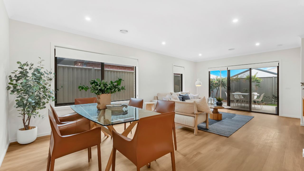 66/ 5 Harmony Chase, Clyde North 