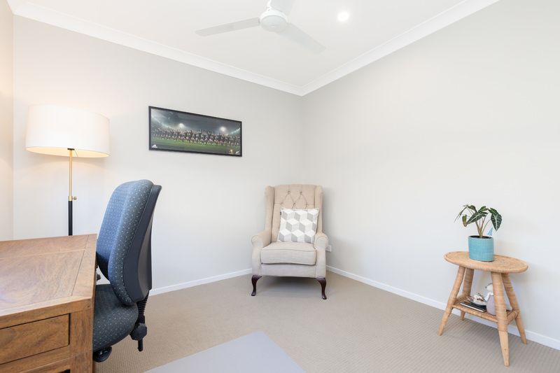 Enjoy nature, birds, gardens and peace and quiet in this immaculate lowset home