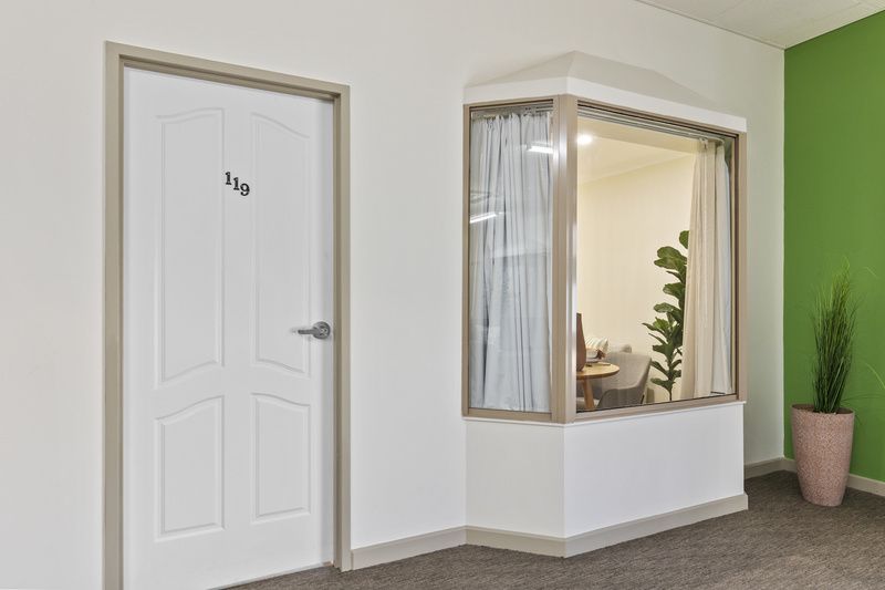 Fresh Finish, Ideal Location