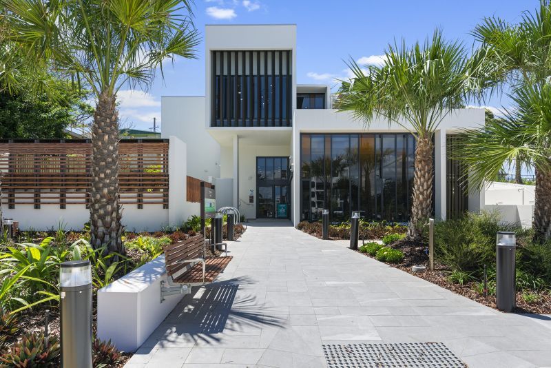 Spacious North-facing apartment