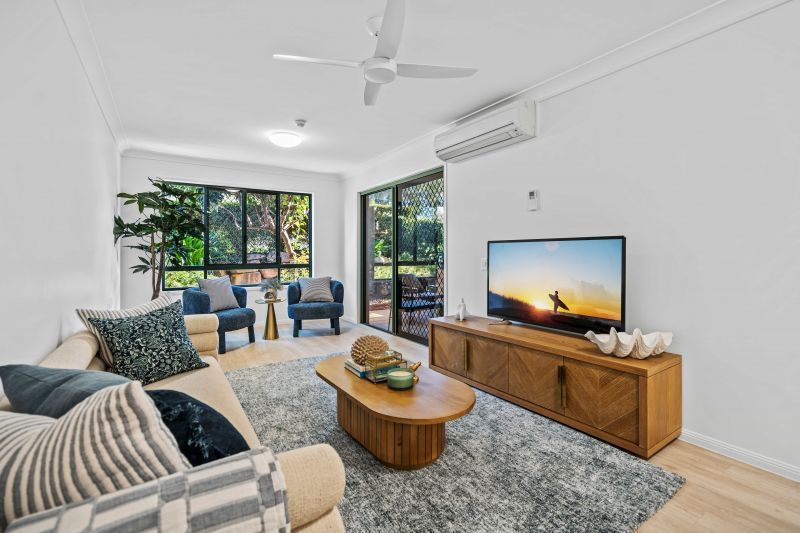 One-bedroom serviced apartment by the bay