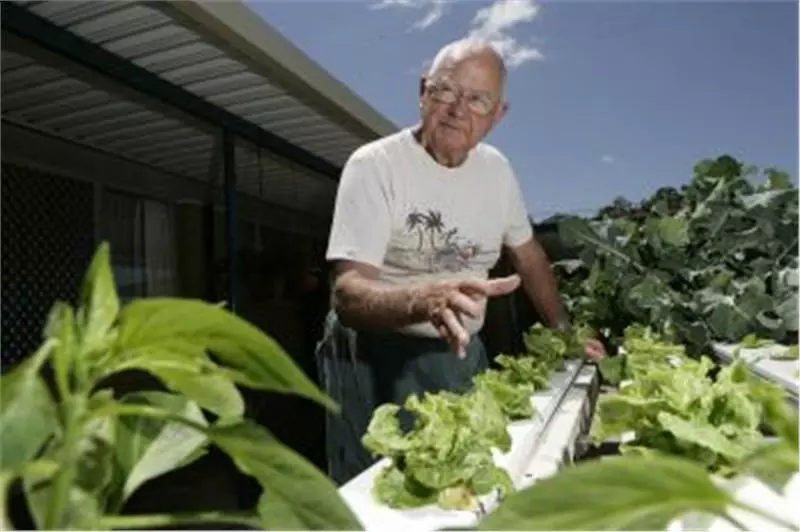 Community Support for Financially Disadvantaged Older People.