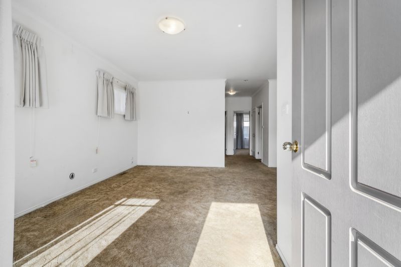 Close to Parkland and Ready to Move In