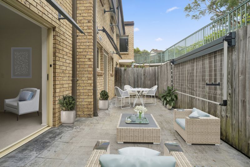 Contemporary 3-bedroom surrounded by bushland