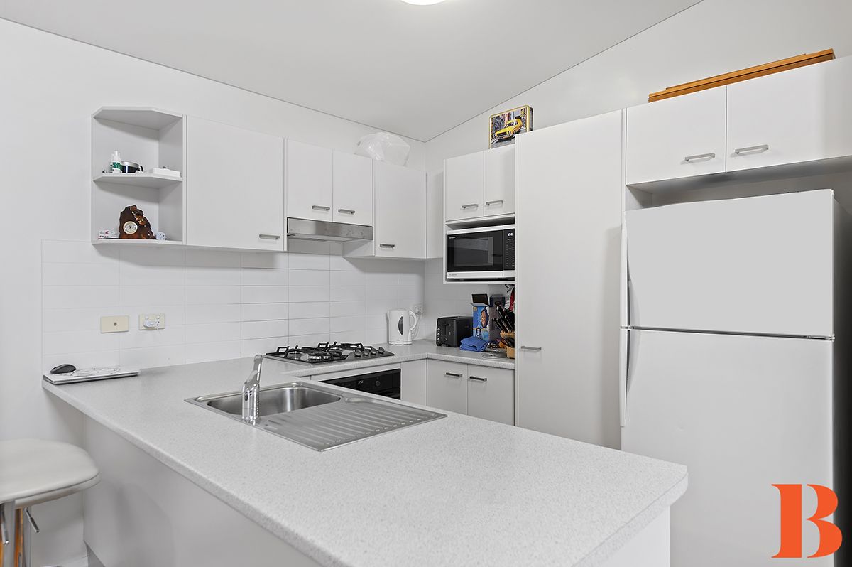 UNDER CONTRACT - Presented As New !!! - Easy Lifestyle with no Maintenance 