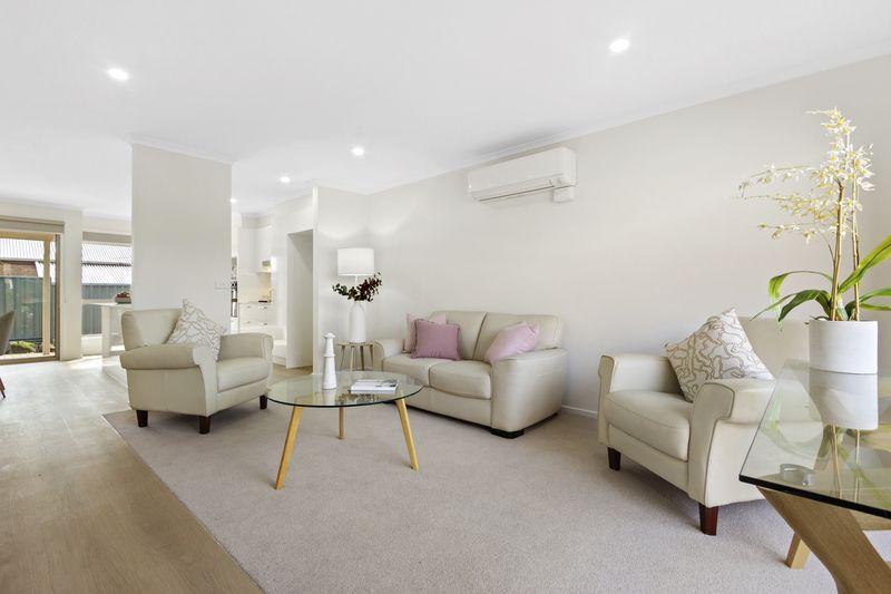 High Potential Unit with Garage and Extensive Refurbishment