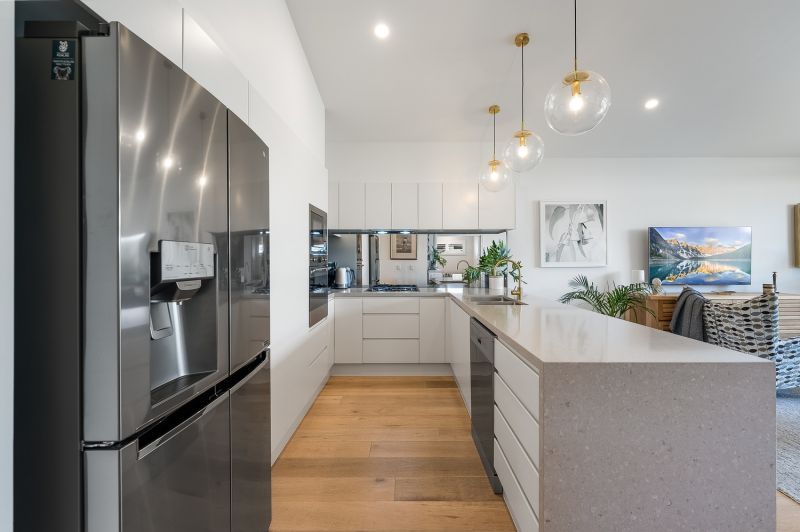 Luxurious Lifestyle Awaits - Immaculate Home in Prime Location!